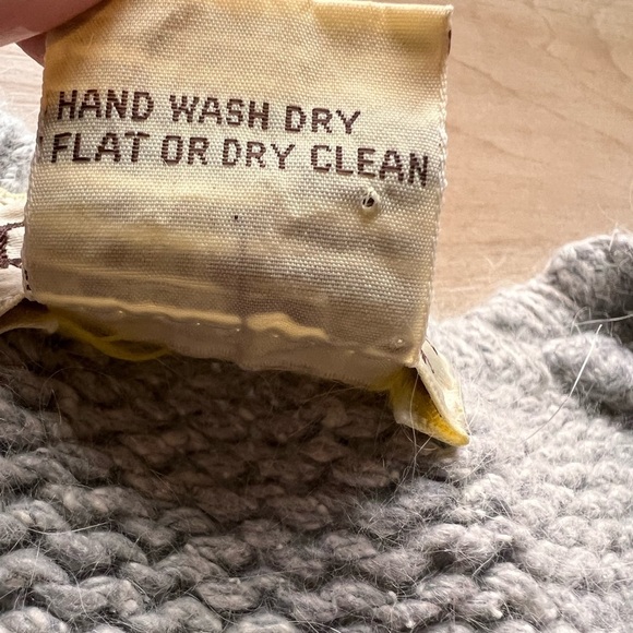 Vintage Reference Point by Garrett Sweater - Picture 4 of 7